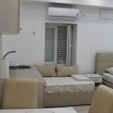 Apartman Katarina 特雷比涅